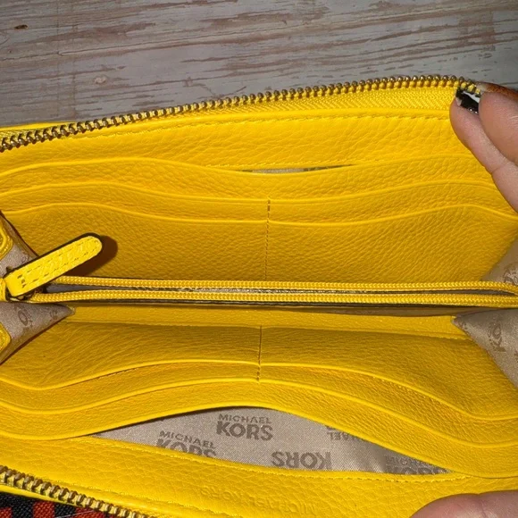 Michael Kors Vibrant Yellow Wallet - Picture 5 of 5